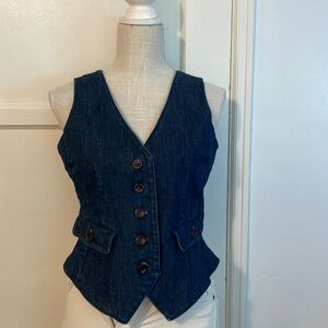 Jean Vest